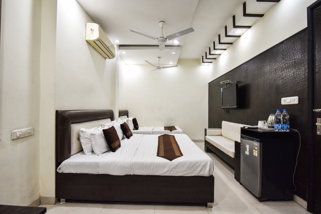 Family Room Hotel Akaal Heights, Amritsar